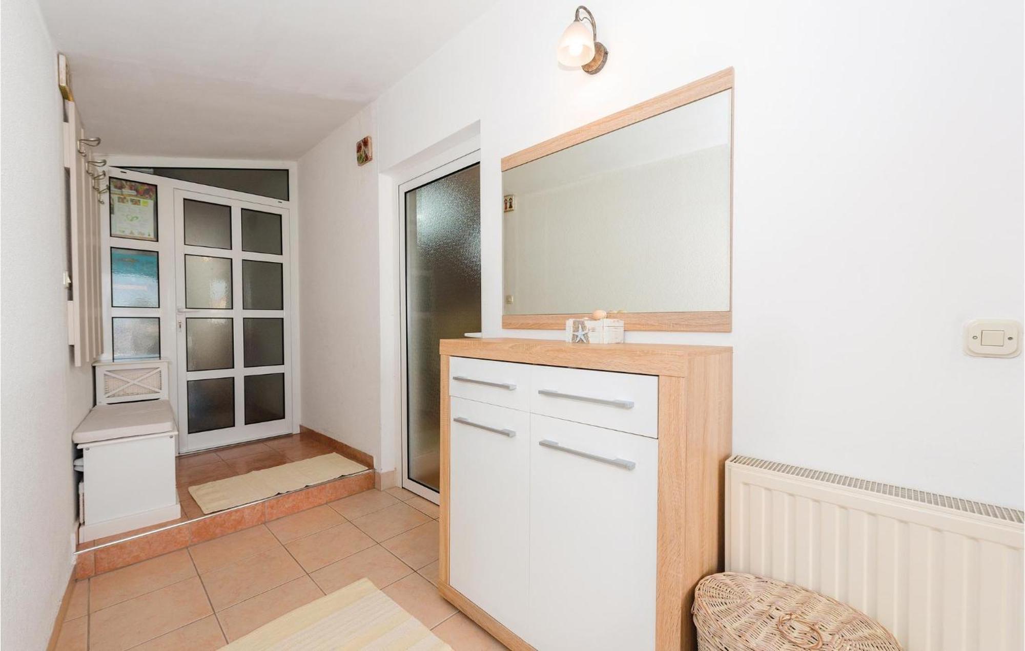 Nice Home In Sibenik With Kitchen Exterior foto